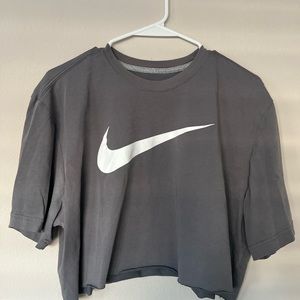 Nike cropped t-shirt
